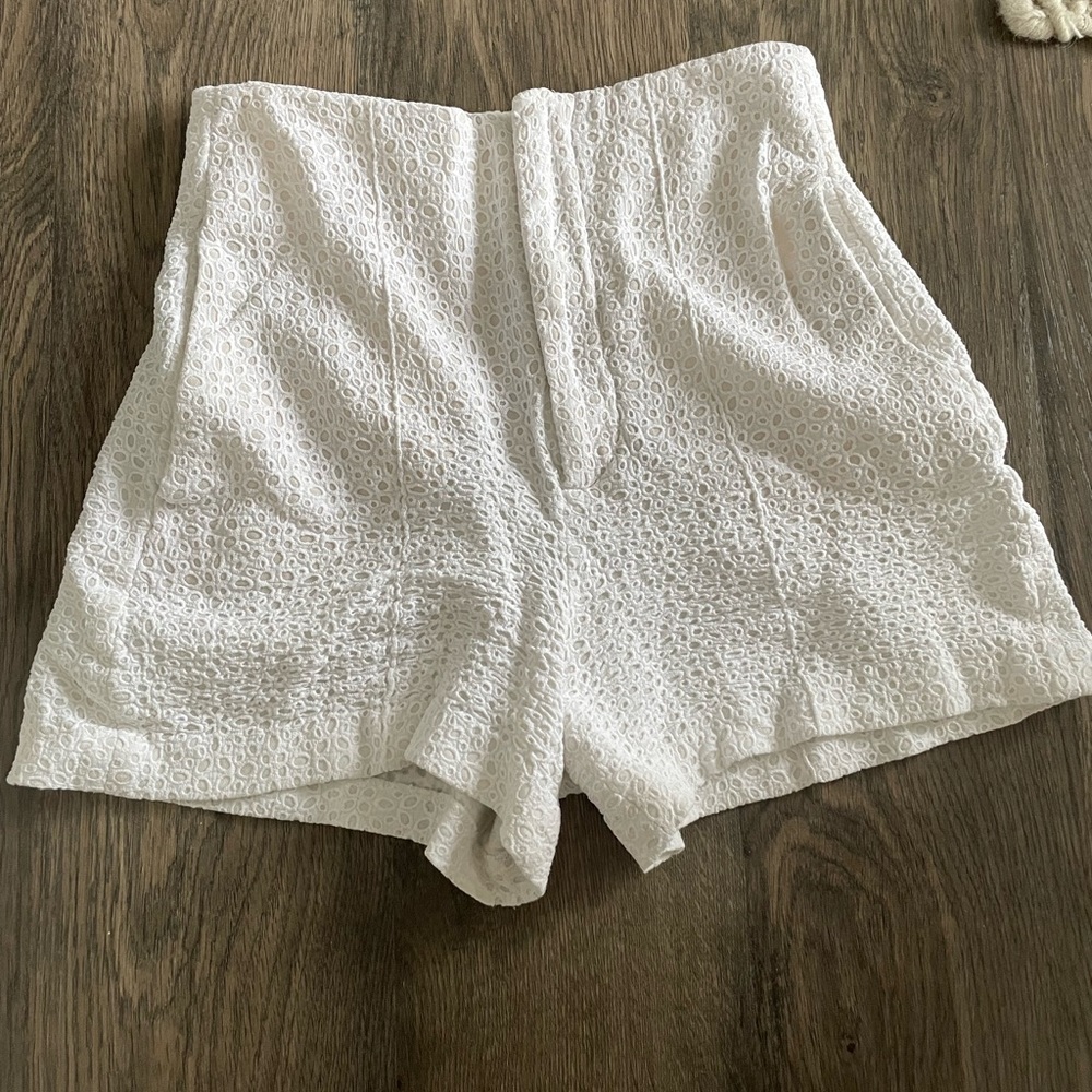 White Zara short